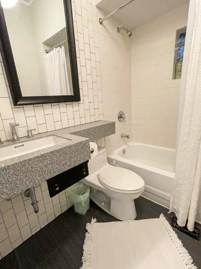 Wrigleyville Friends Unit - 5Bdrm Chicago Zewnętrze zdjęcie